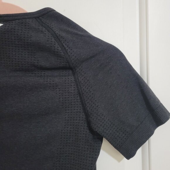 Gymshark Vital Seamless Short Sleeves T-Shirt Black Marl M - Picture 3 of 12